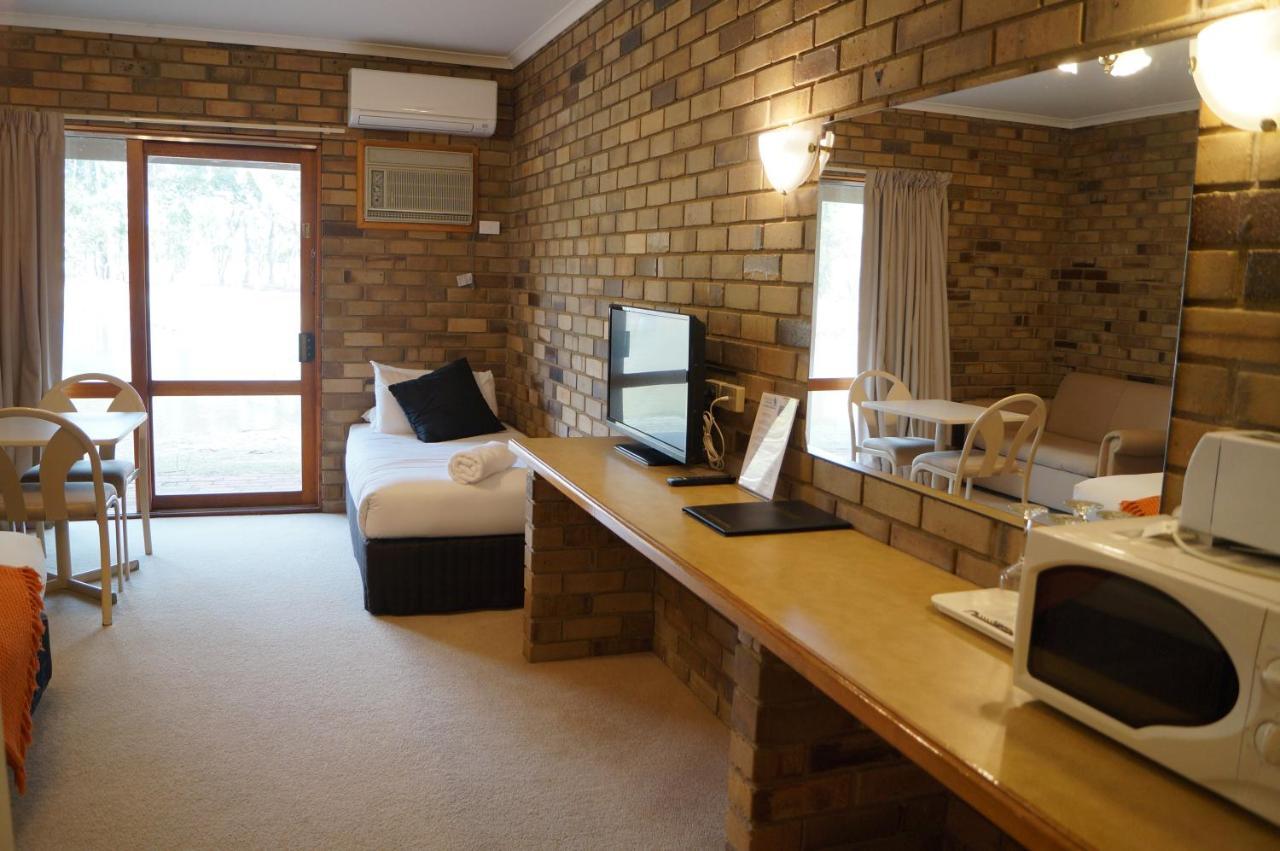 Magdala Motor Lodge & Lakeside Restaurant Stawell Dış mekan fotoğraf