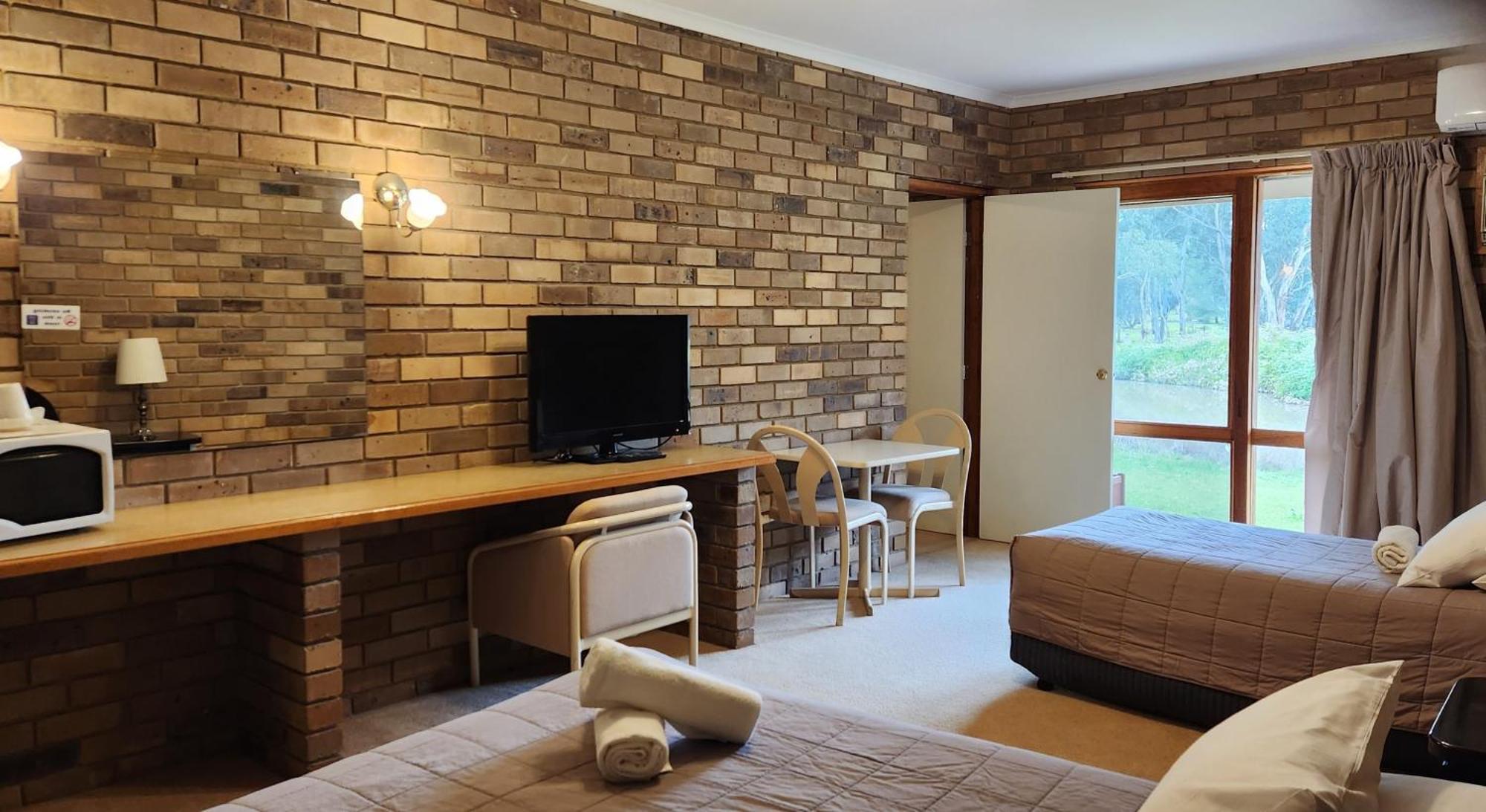Magdala Motor Lodge & Lakeside Restaurant Stawell Dış mekan fotoğraf