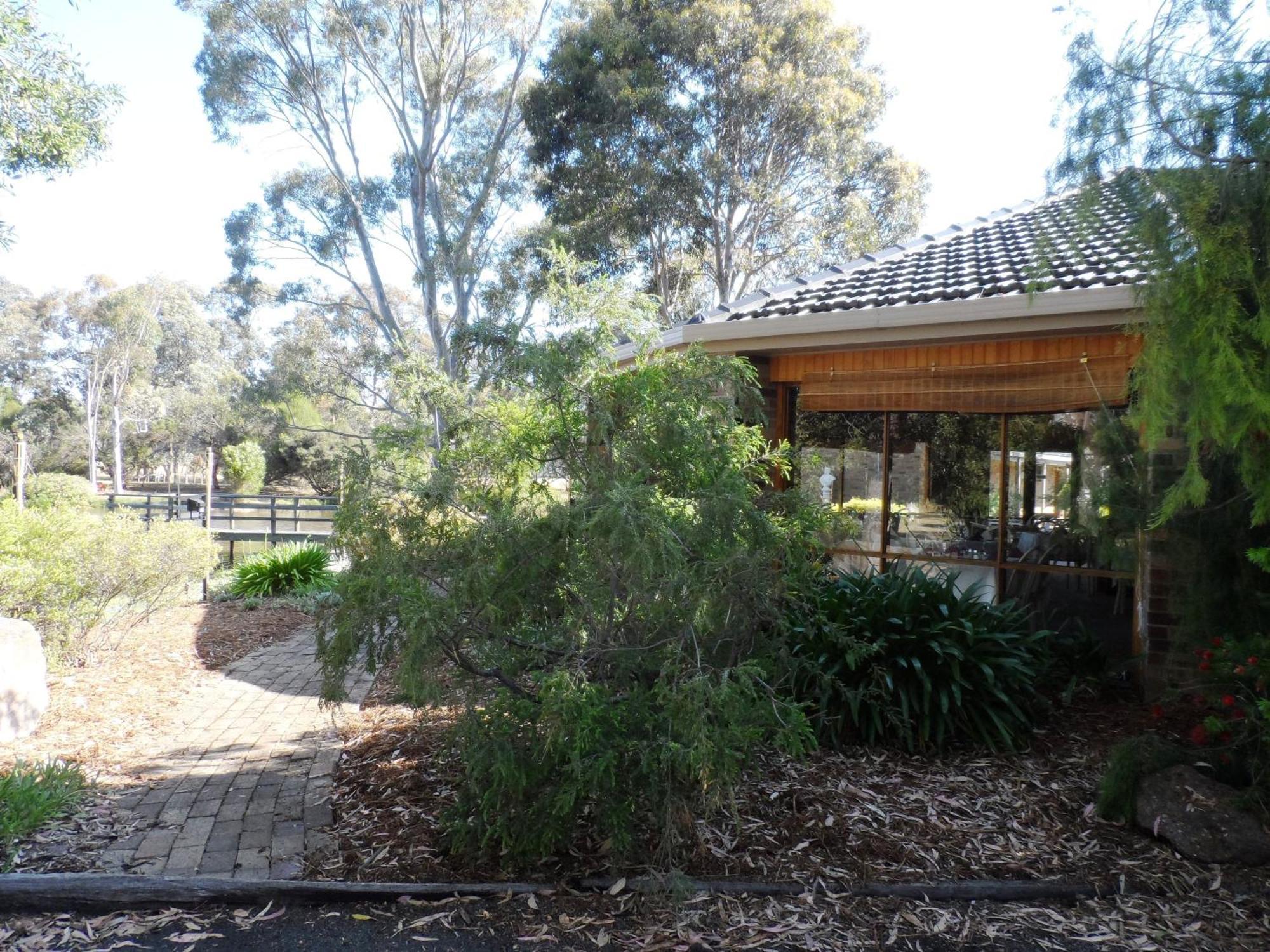 Magdala Motor Lodge & Lakeside Restaurant Stawell Dış mekan fotoğraf