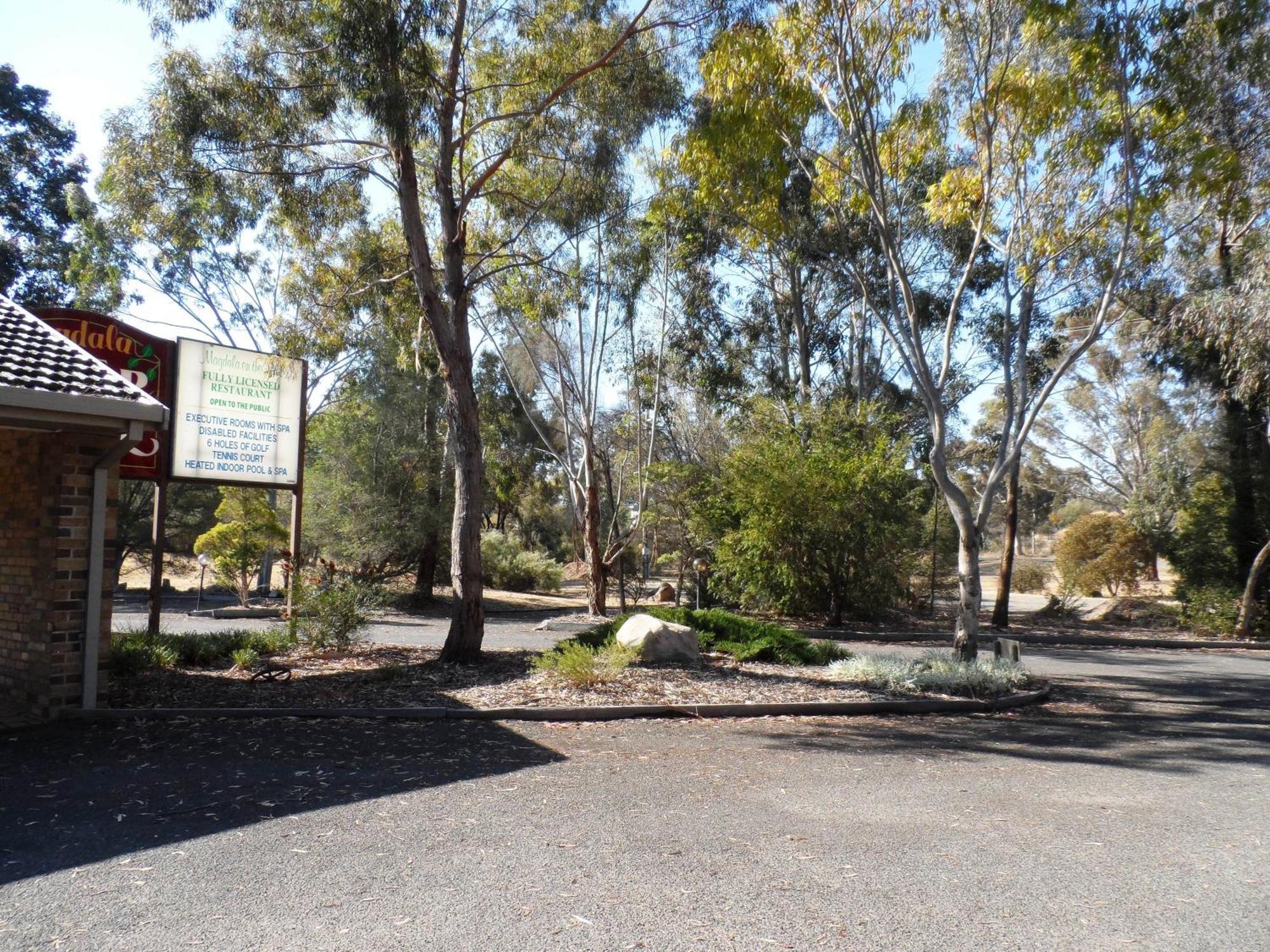Magdala Motor Lodge & Lakeside Restaurant Stawell Dış mekan fotoğraf