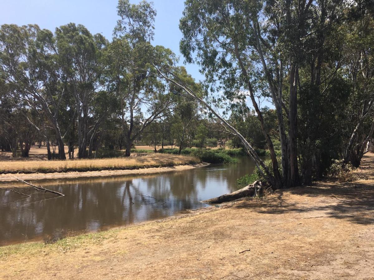 Magdala Motor Lodge & Lakeside Restaurant Stawell Dış mekan fotoğraf