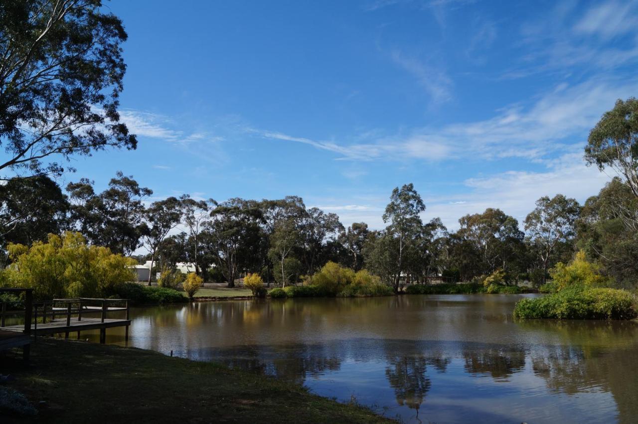 Magdala Motor Lodge & Lakeside Restaurant Stawell Dış mekan fotoğraf